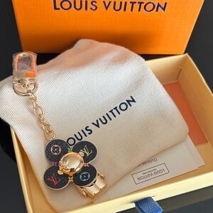 ✨LV Black and Gold upcycled Key Holder zipper pull bag charm ✨